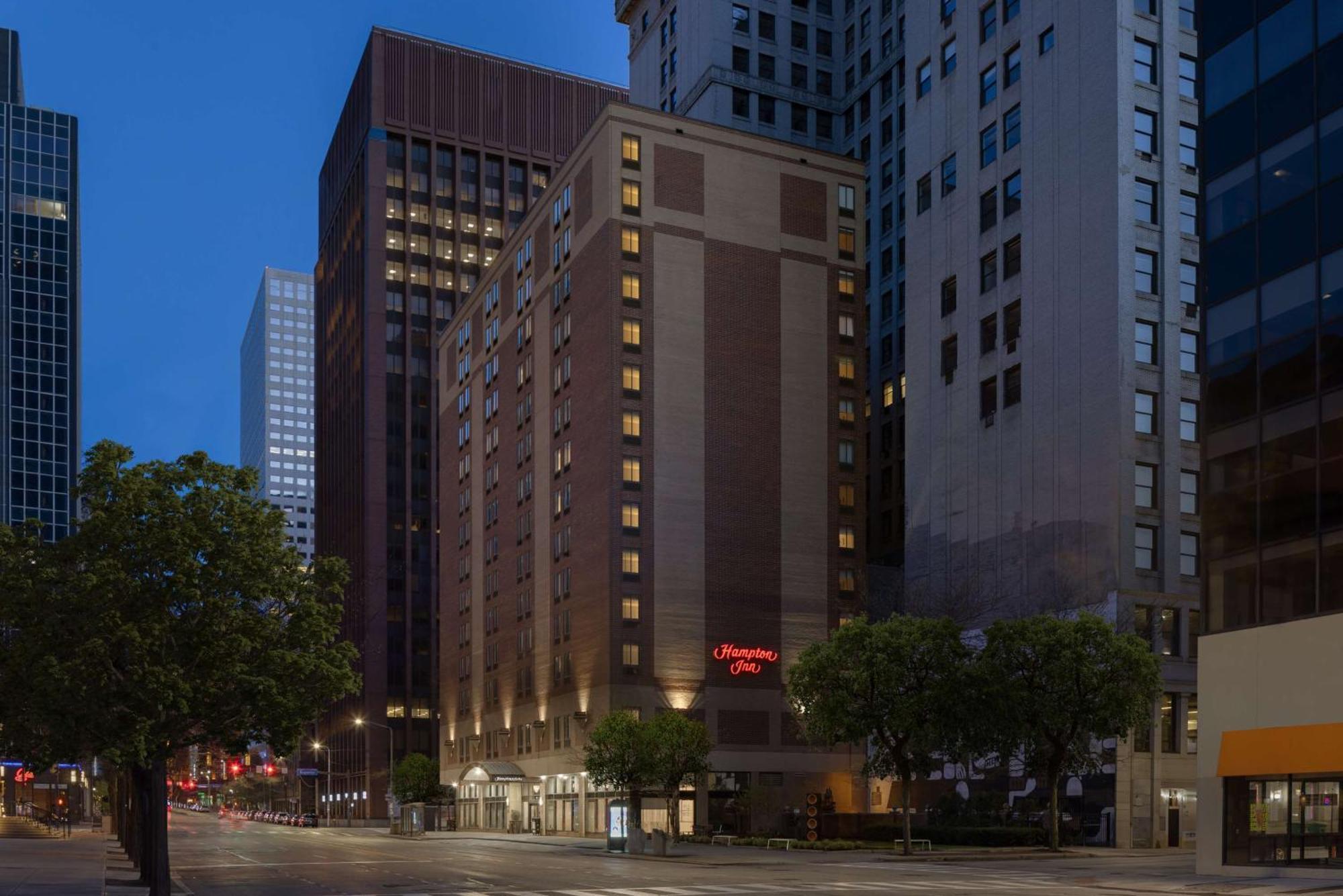 Hampton Inn Cleveland-Downtown Eksteriør billede