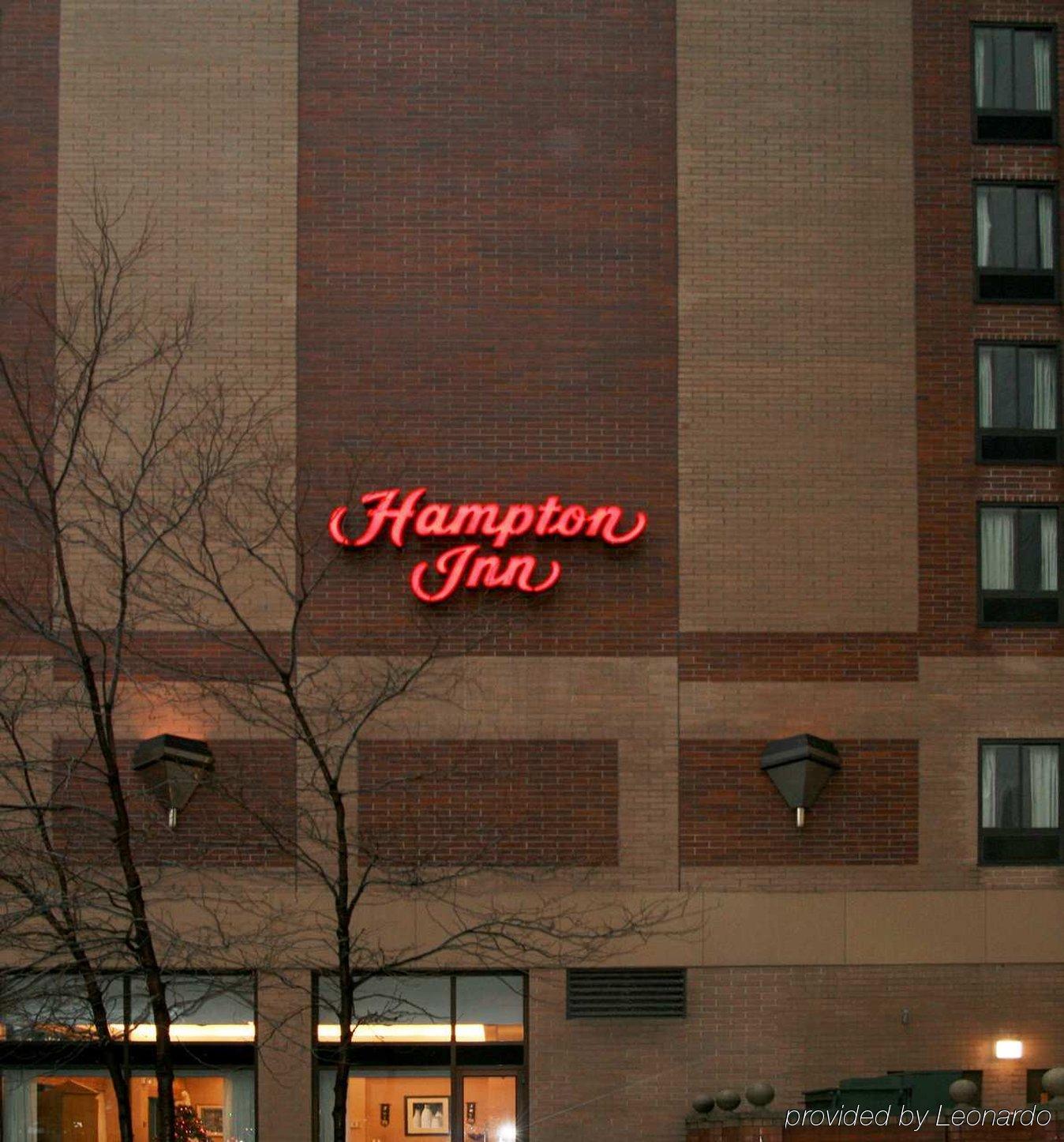 Hampton Inn Cleveland-Downtown Eksteriør billede