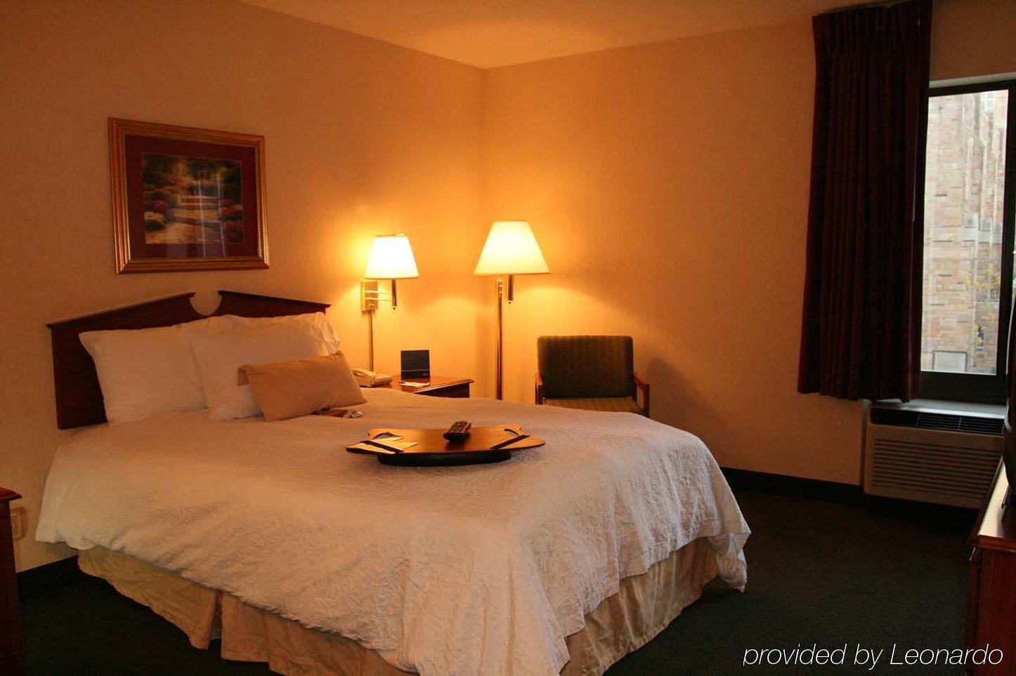 Hampton Inn Cleveland-Downtown Værelse billede