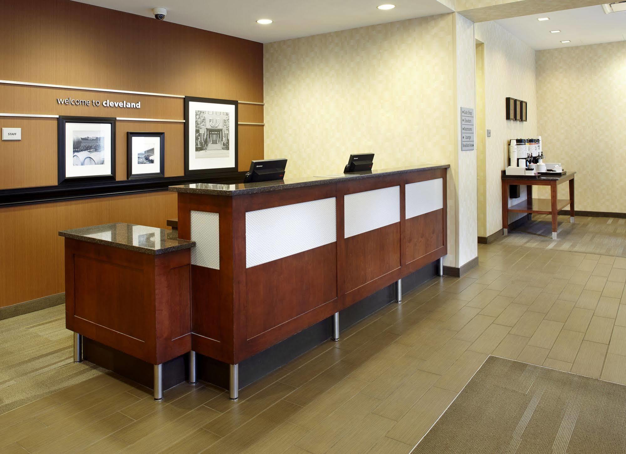 Hampton Inn Cleveland-Downtown Eksteriør billede